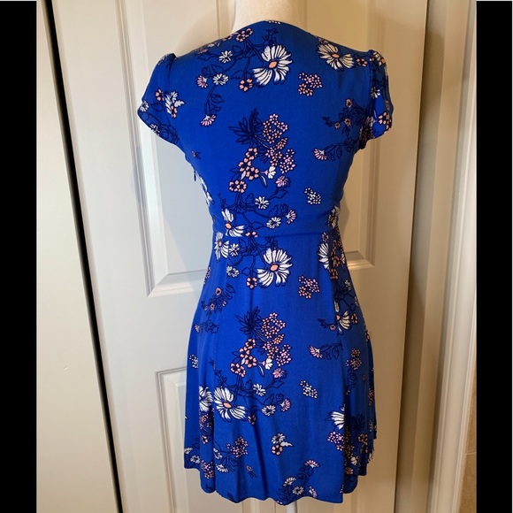 MINKPINK Floral A-Line Dress 👗 - Picture 4 of 5